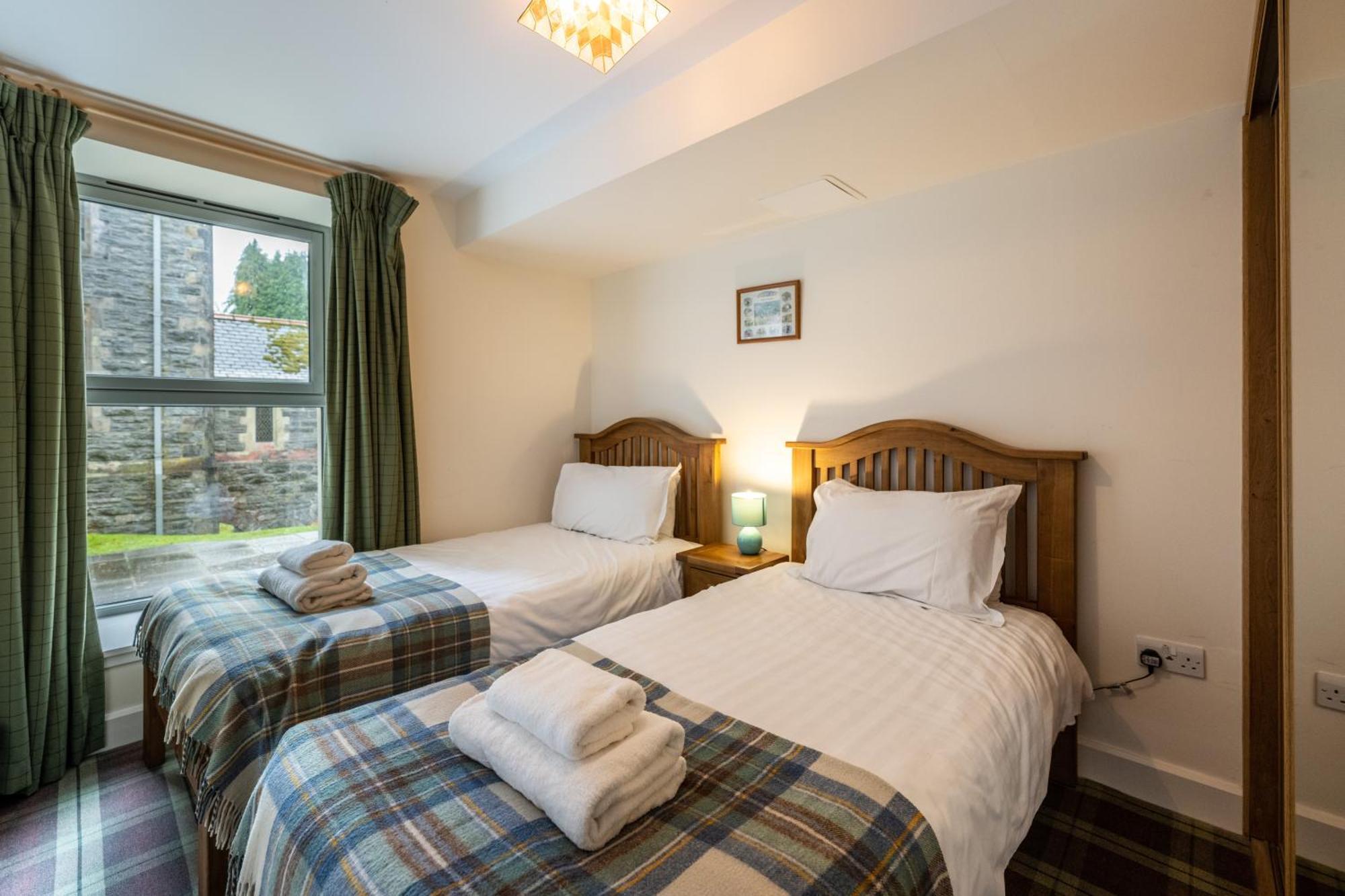 Raven Wing Apartments - Highland Club Scotland ฟอร์ตออกัสตัส ภายนอก รูปภาพ