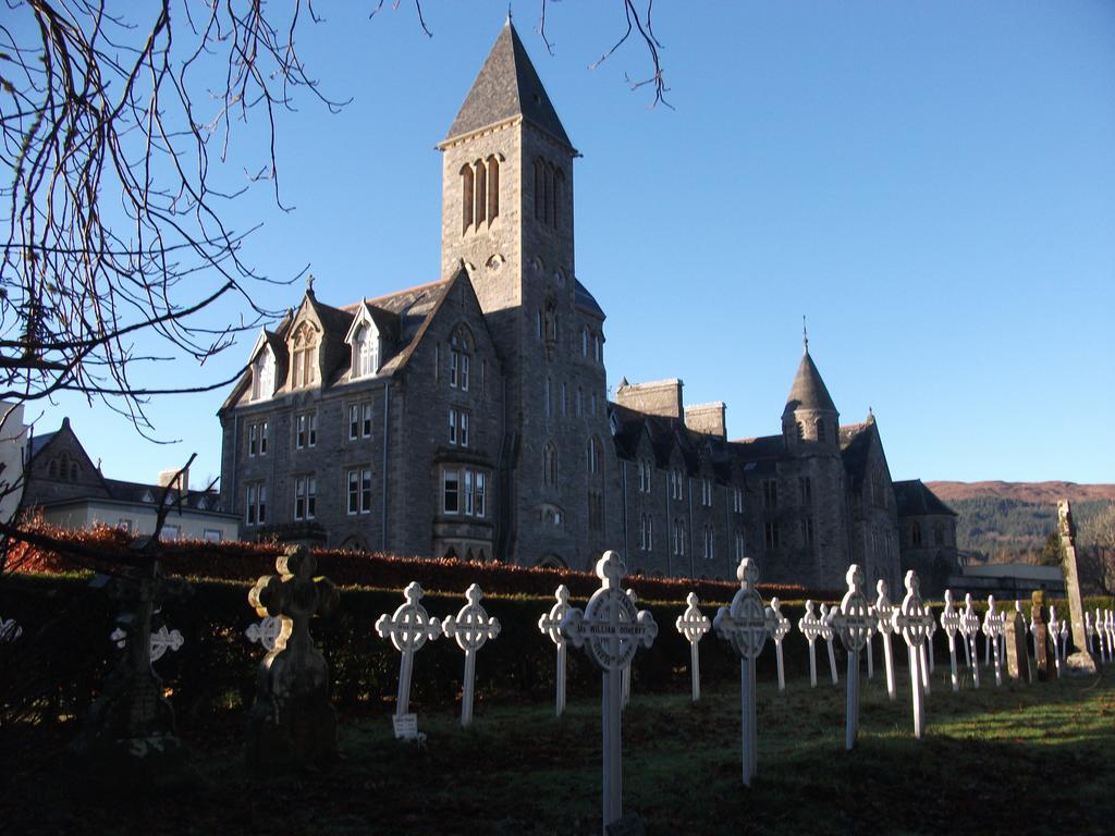Raven Wing Apartments - Highland Club Scotland ฟอร์ตออกัสตัส ห้อง รูปภาพ